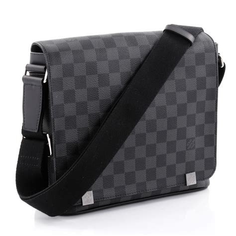 louis v messenger bag.